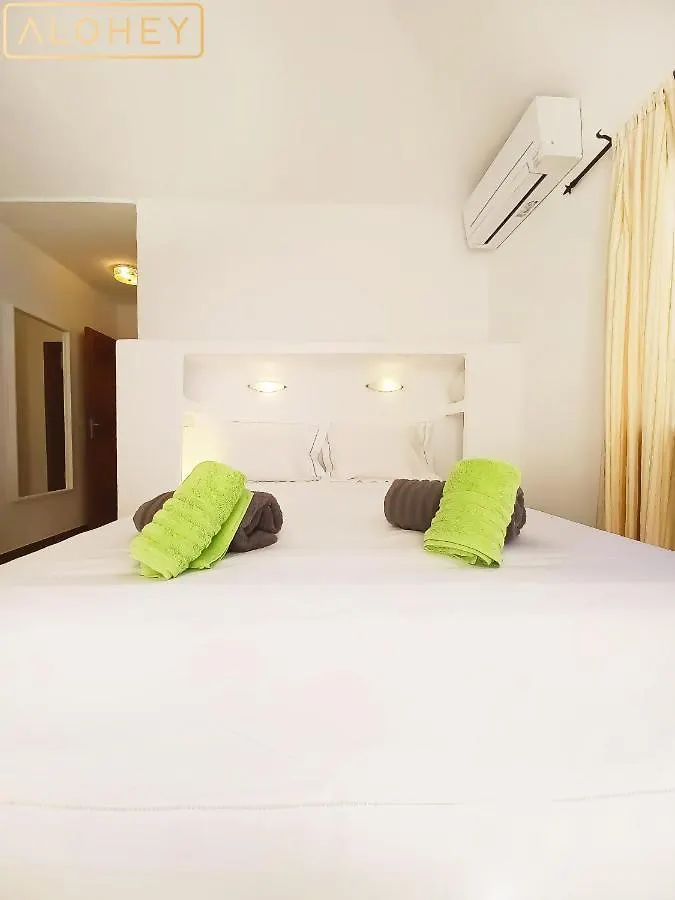 Villa Magica 7 Minutes Walk To Center With Pool And A/C Playa Blanca