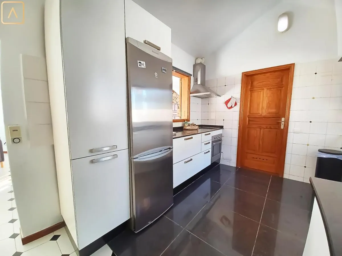 Villa Magica 7 Minutes Walk To Center With Pool And A/C Playa Blanca  Spanien