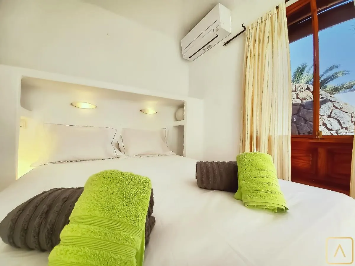 Villa Magica 7 Minutes Walk To Center With Pool And A/C Playa Blanca